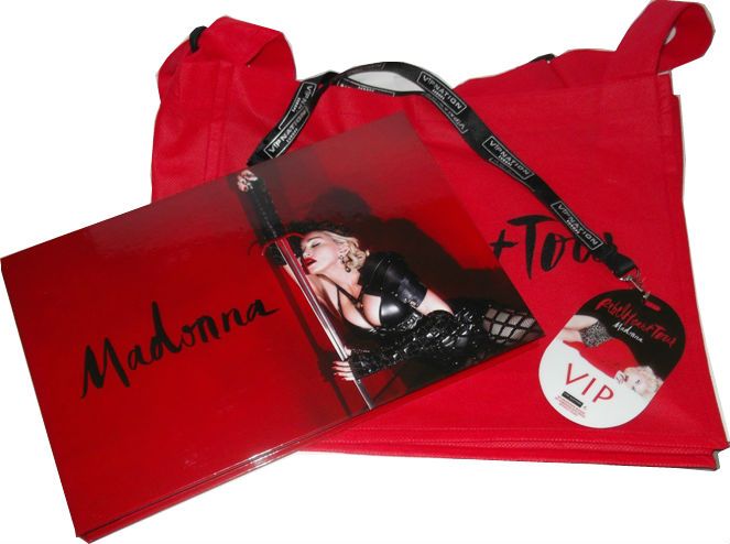 rebel-heart-tour-vip-book-commemorative-book-bag-vip-pass-[2]-5519-p