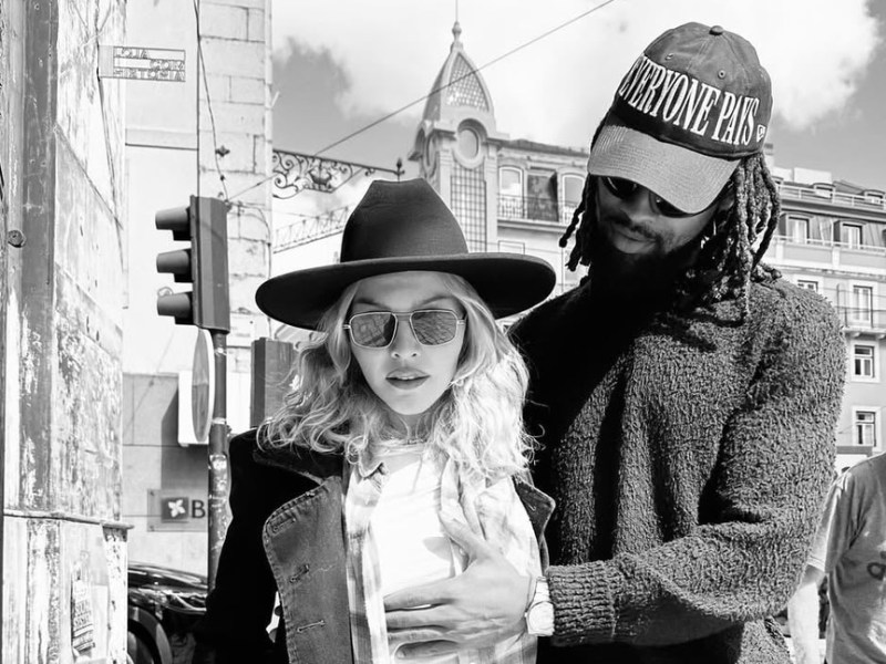 MADONNA DE RETOUR AU&nbsp;PORTUGAL